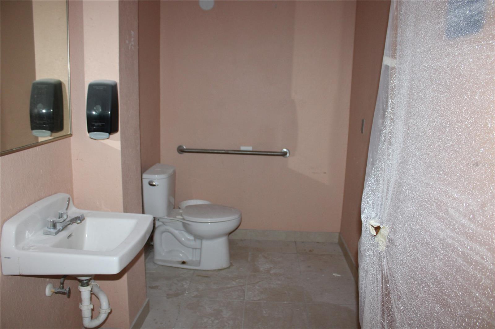 CITRUS HEIGHTS MANOR - Commercial Lease