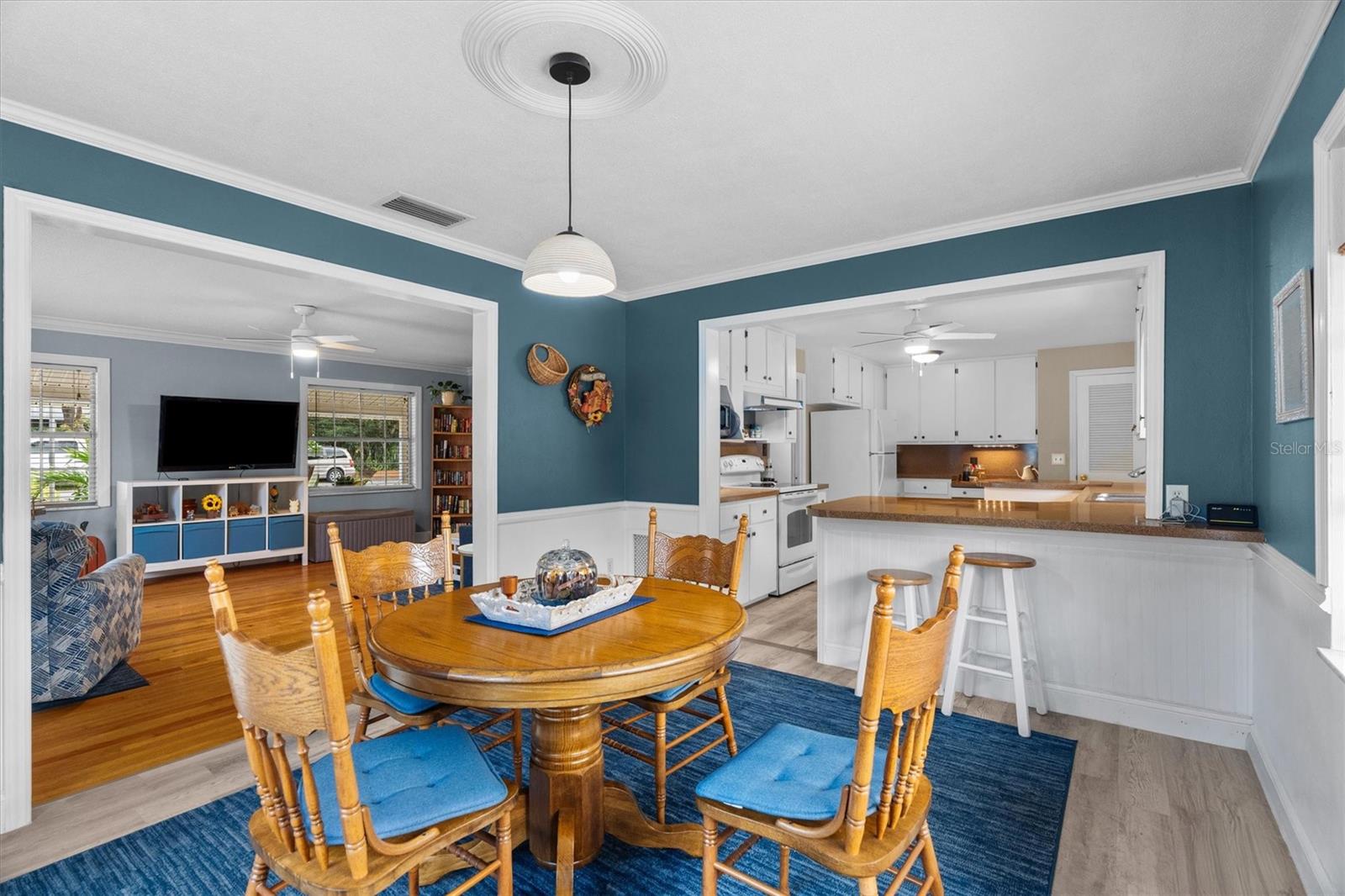 LAKE HOLDEN HILLS - Residential