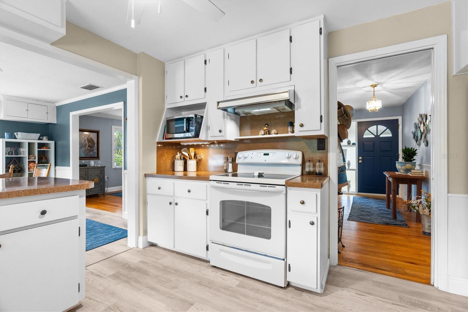 LAKE HOLDEN HILLS - Residential