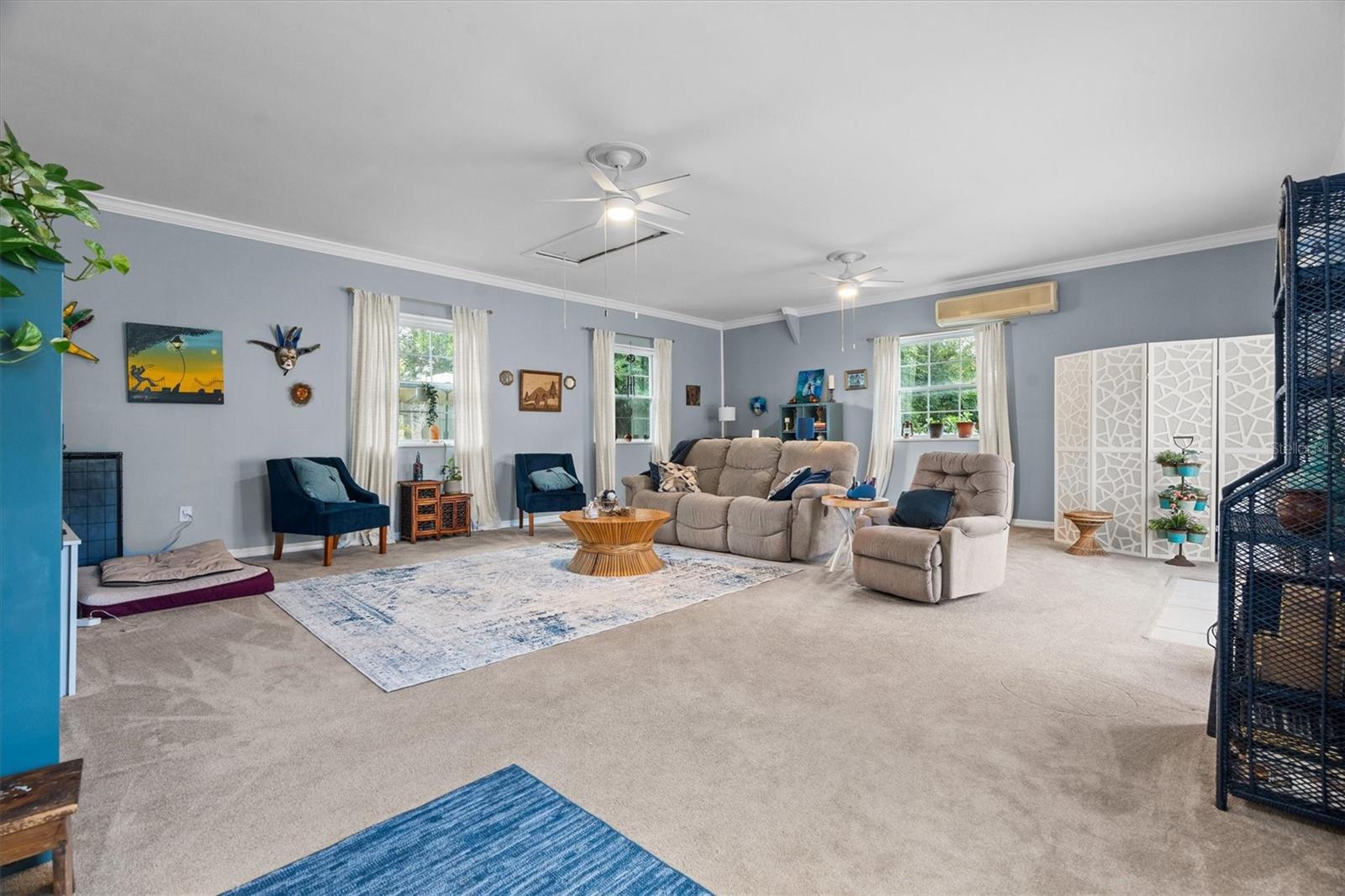 LAKE HOLDEN HILLS - Residential