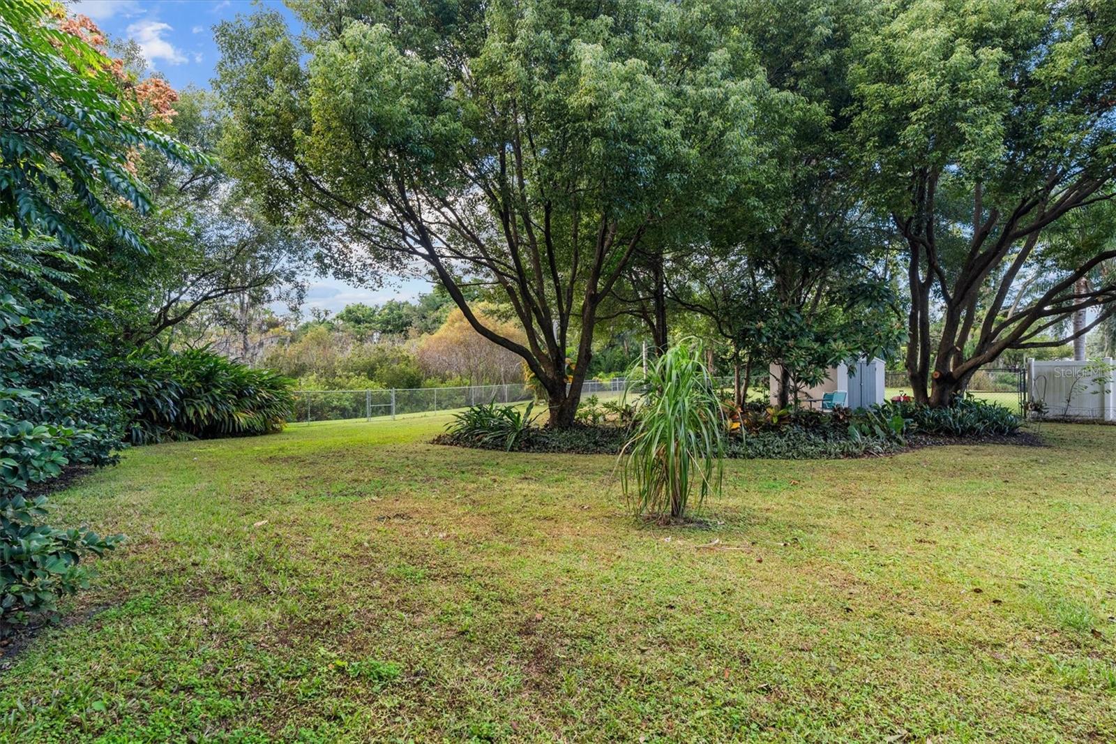 LAKE HOLDEN HILLS - Residential