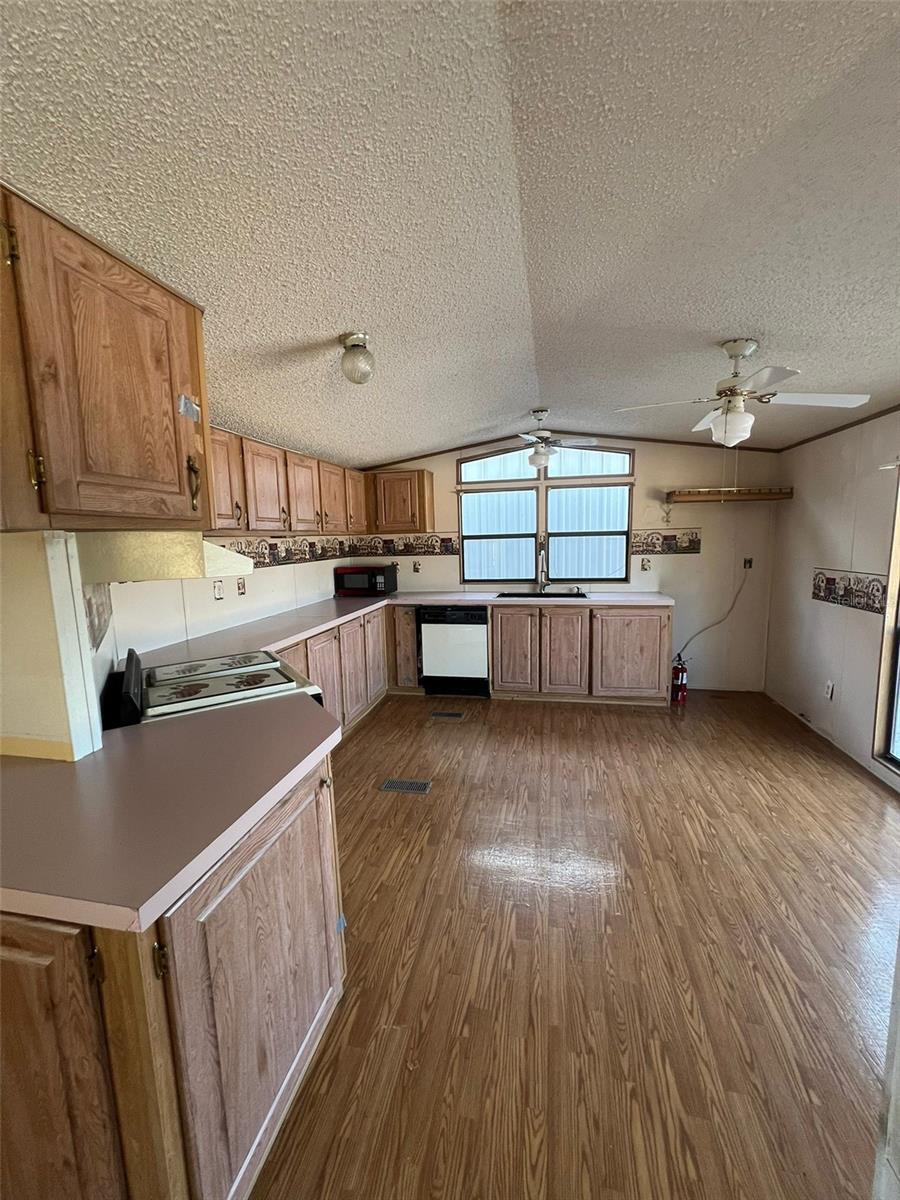 FLORIDA HIGHLANDS - Residential