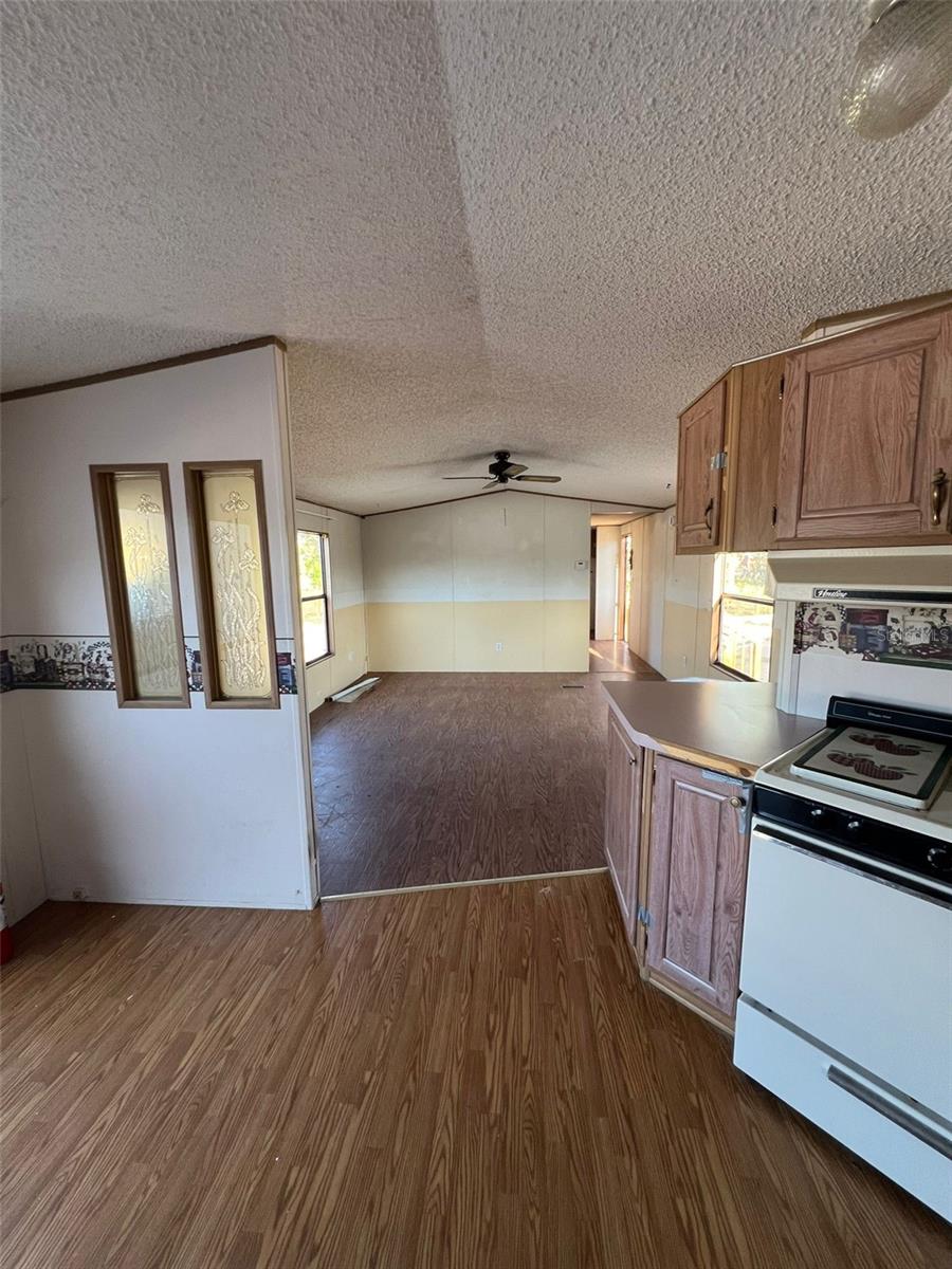 FLORIDA HIGHLANDS - Residential