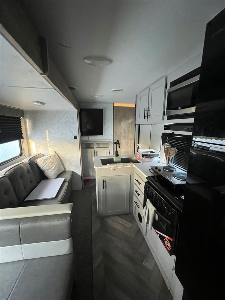 FLORIDA HIGHLANDS - Residential