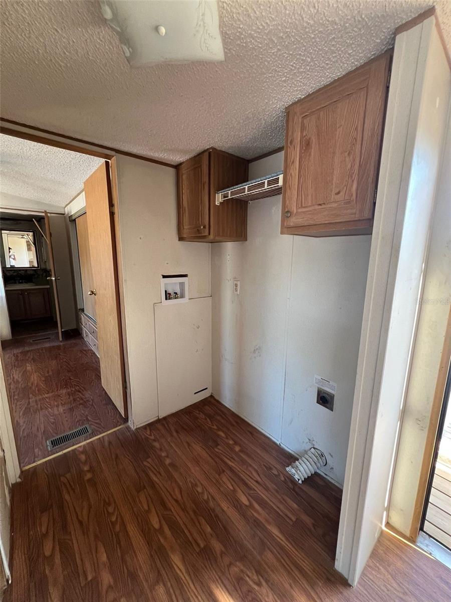 FLORIDA HIGHLANDS - Residential