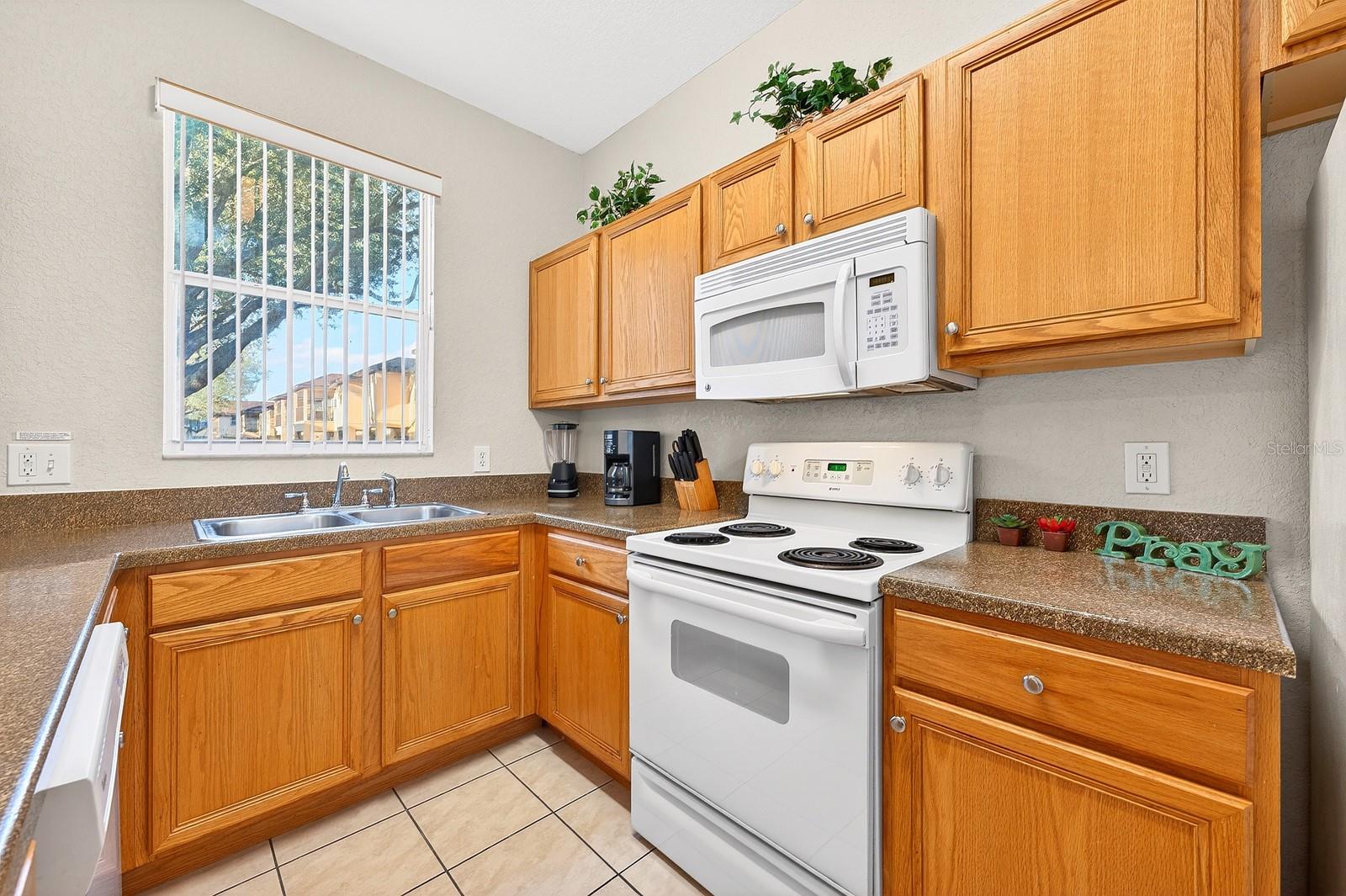 REGAL PALMS AT HIGHLAND RESERVE - Residential