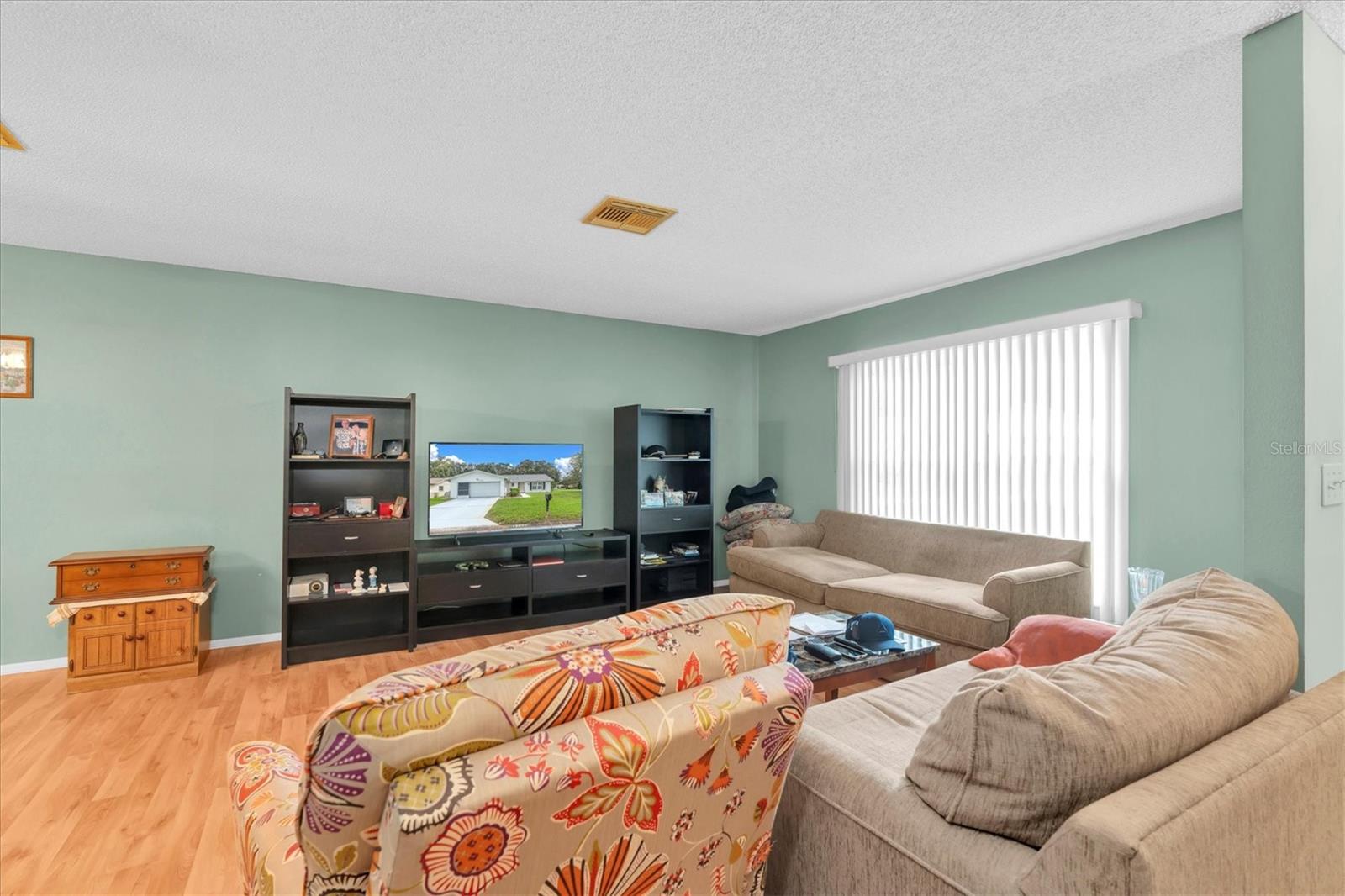 TIMBER OAKS - Residential