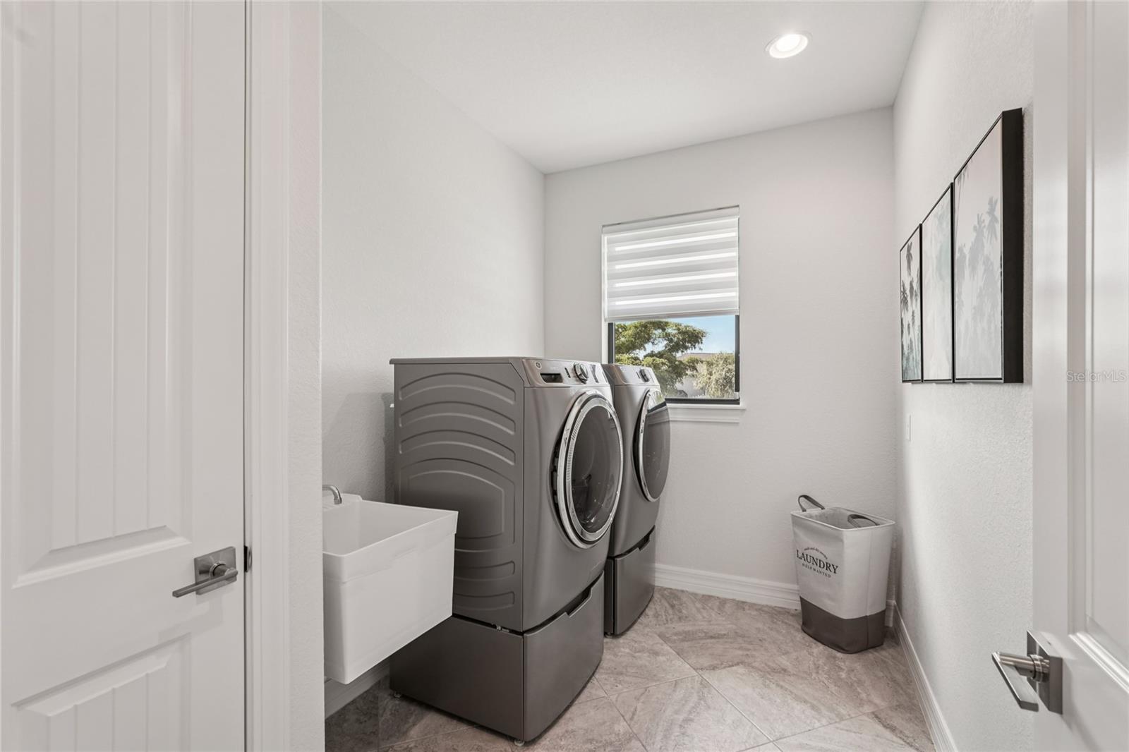 ROTONDA WEST WHITE MARSH - Residential