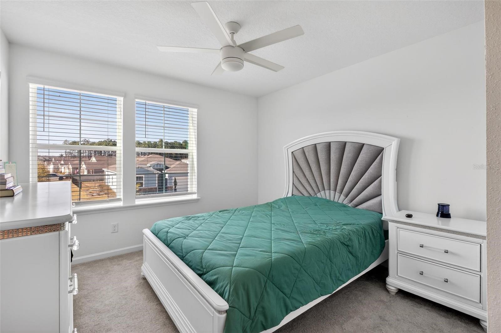 WHISPER CRK PH 11 UN B - Residential