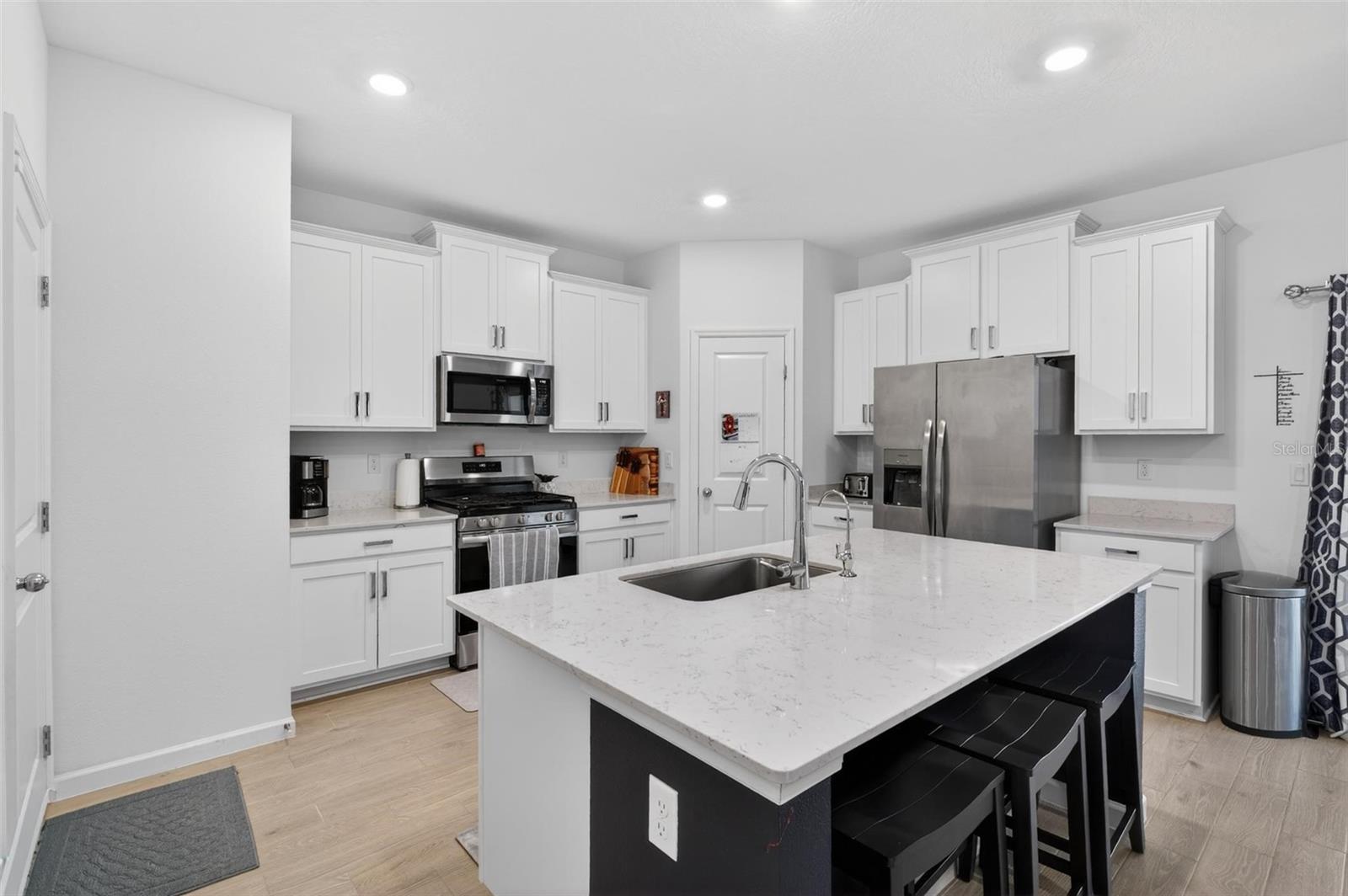 WHISPER CRK PH 11 UN B - Residential