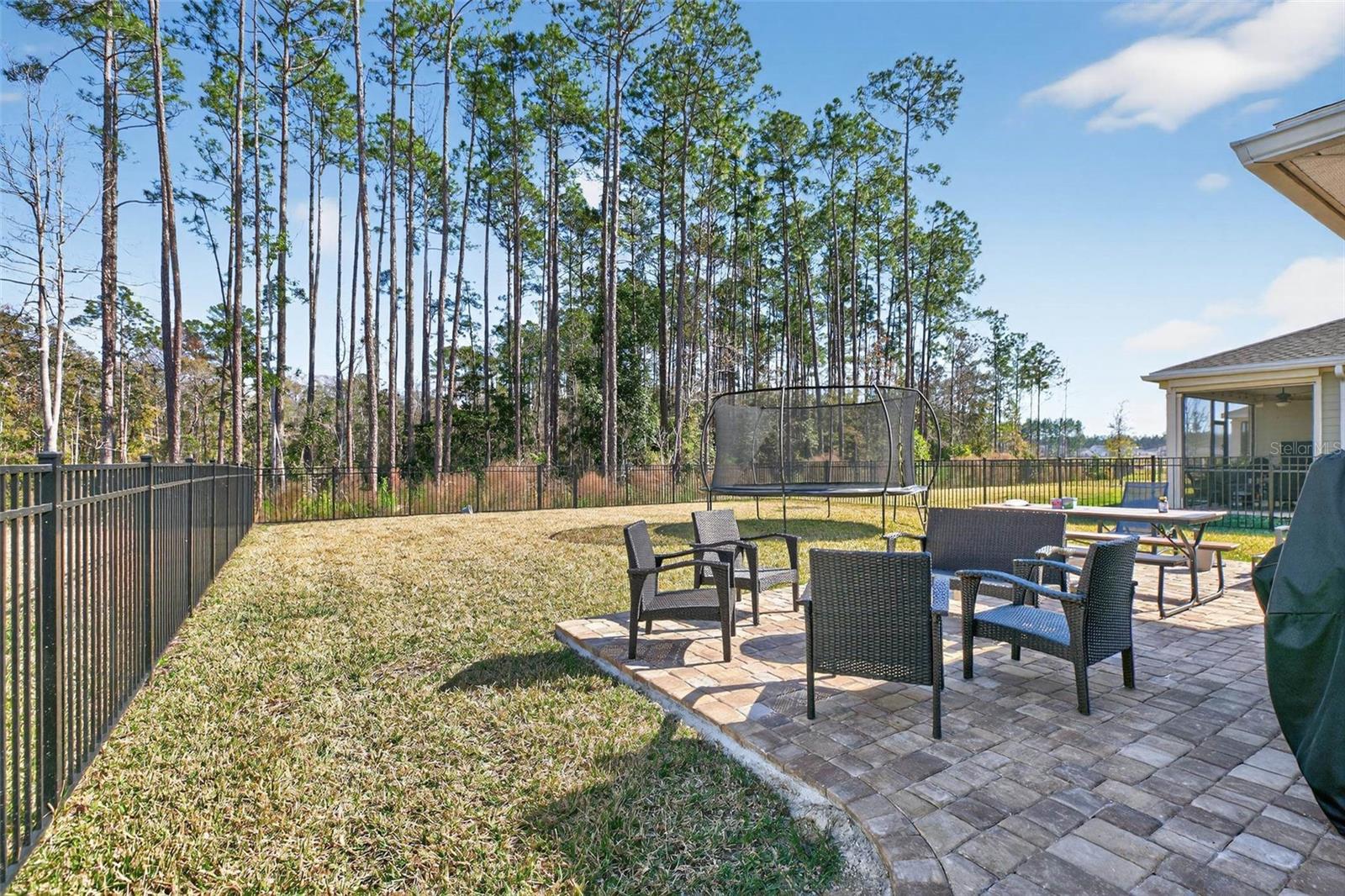 WHISPER CRK PH 11 UN B - Residential