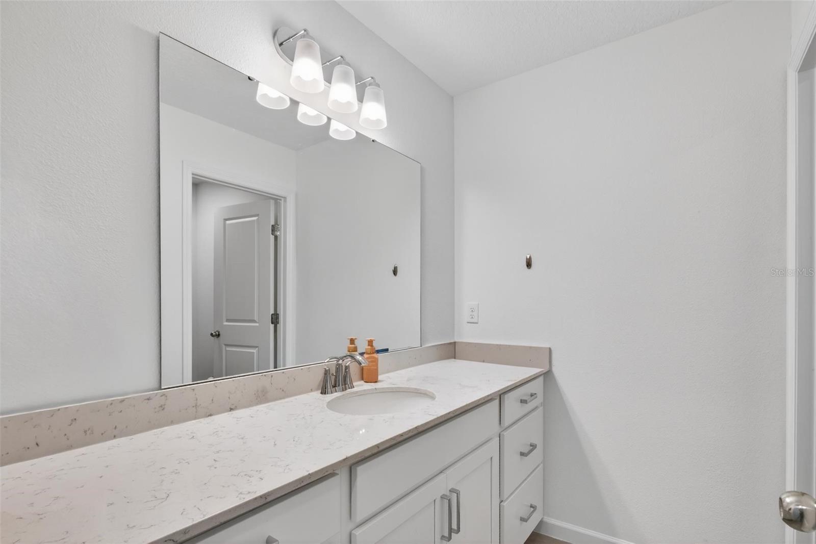 WHISPER CRK PH 11 UN B - Residential