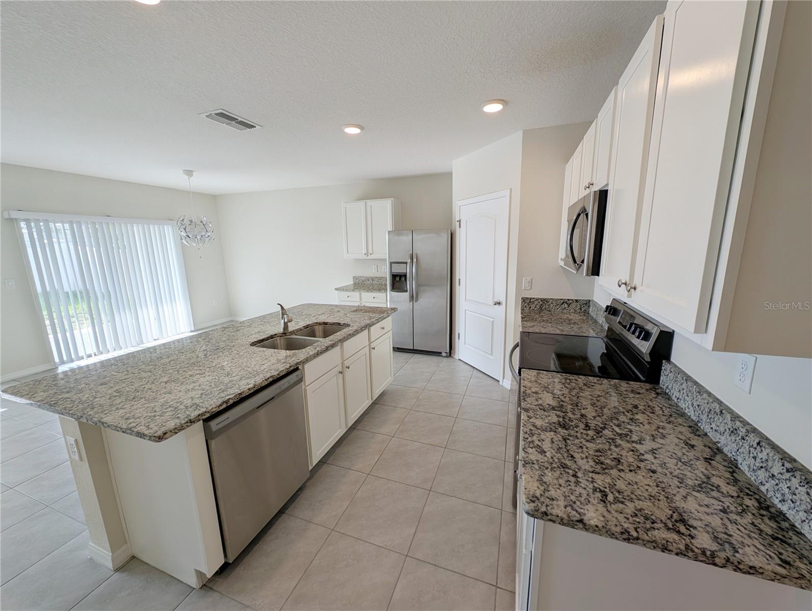 2479 WHITE LILLY DRIVE