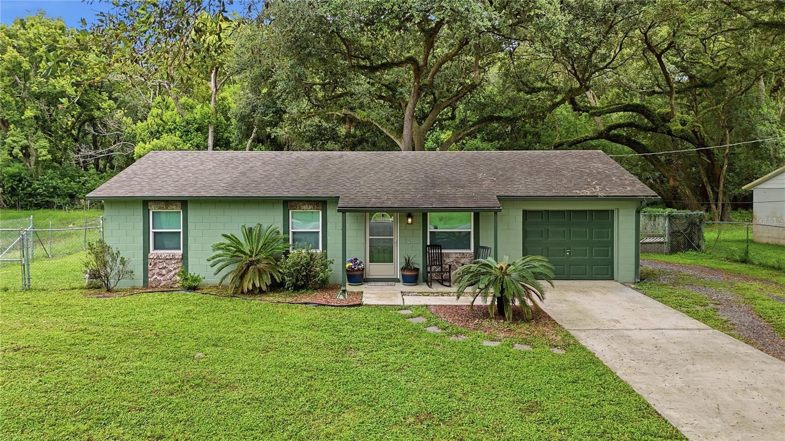 2120 TANGLEWOOD DRIVE