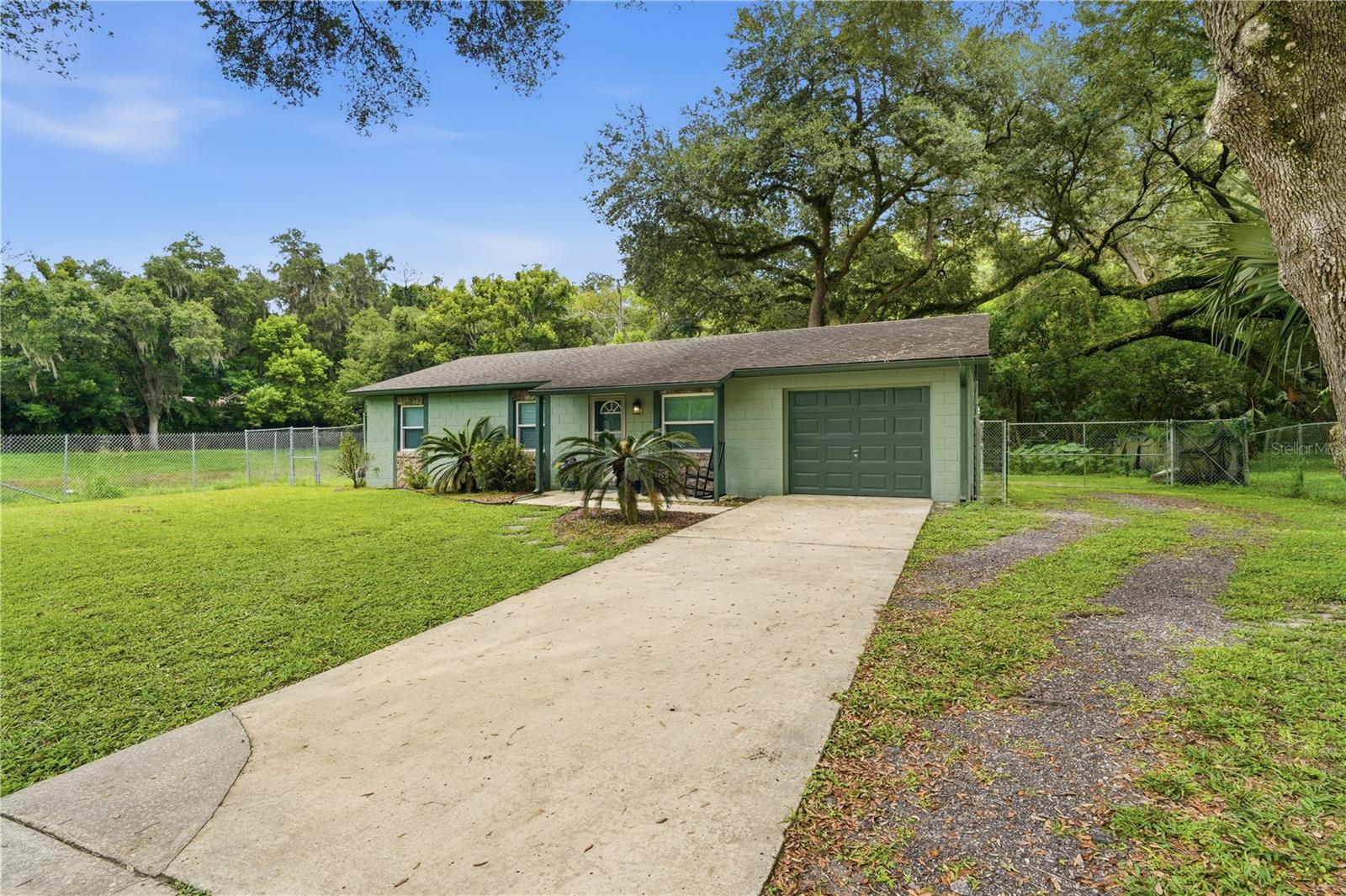 2120 TANGLEWOOD DRIVE