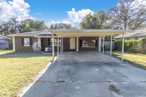 Photo of 1797 Rainbow Boulevard, Clearwater, FL 33760 (MLS # TB8449486)