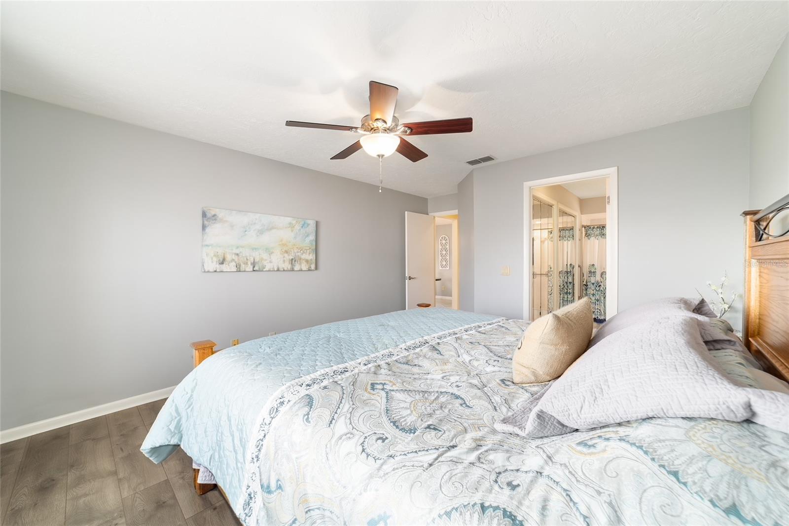 OAKWOOD VILLAGE - Residential