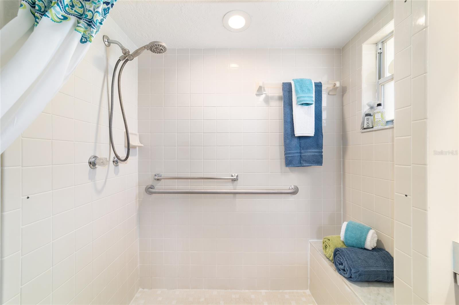 OAKWOOD VILLAGE - Residential