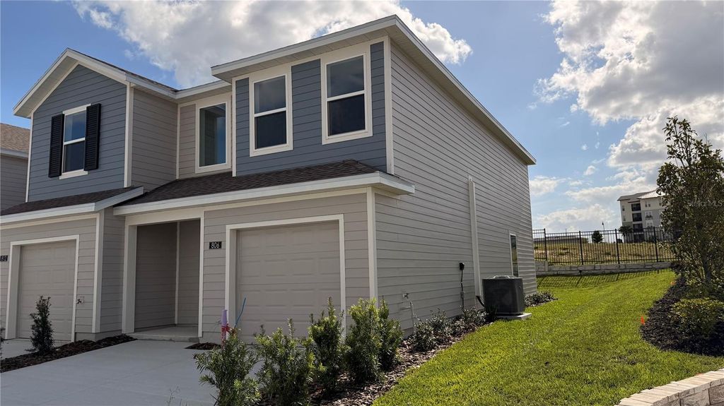 Photo of 806 Lynx St, Davenport, FL 33837 (MLS # O6400240)