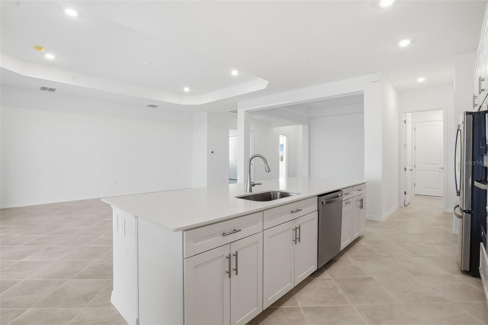 CALUSA COUNTRY CLUB - Residential