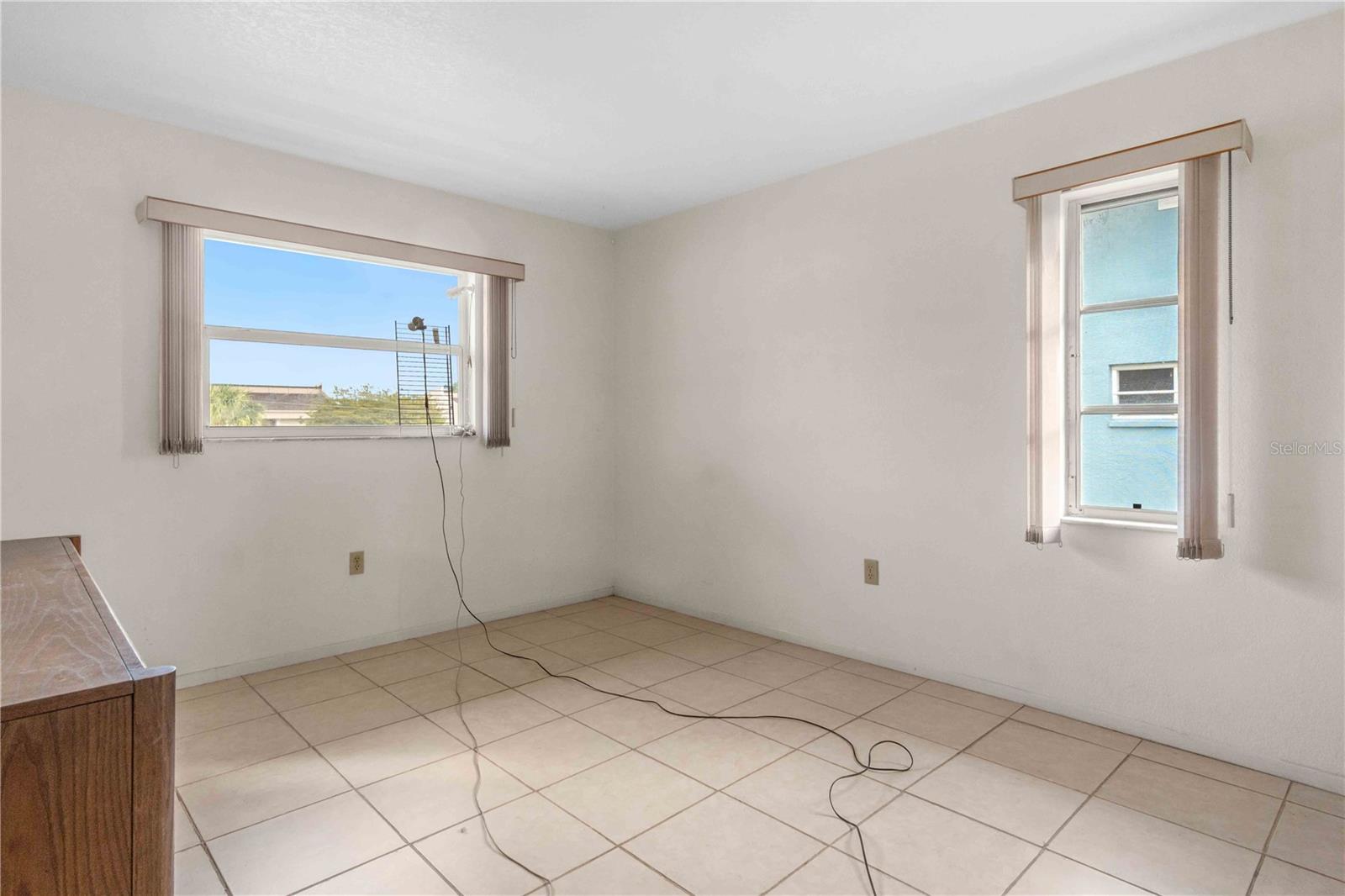 THREE STAGS - Residential