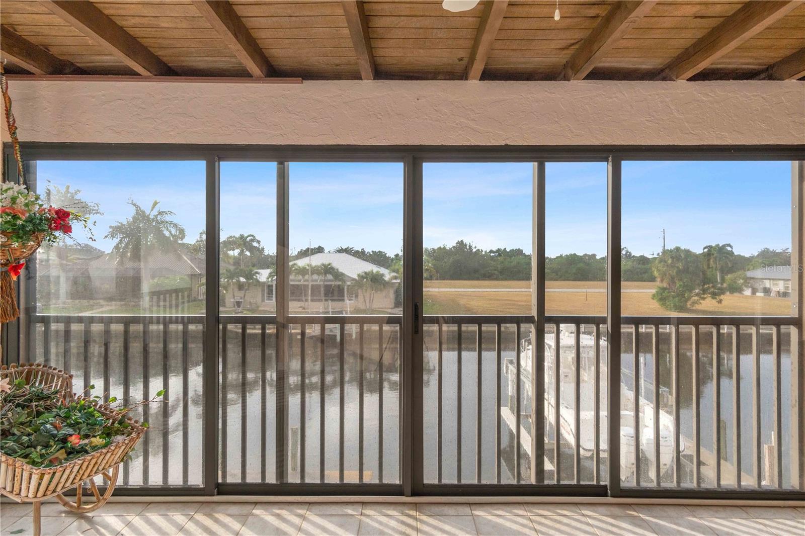 THREE STAGS - Residential