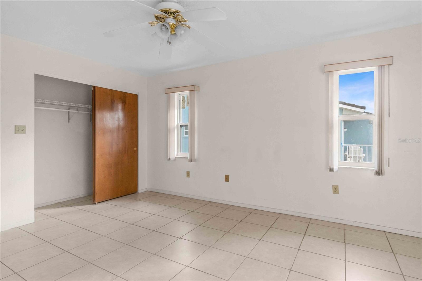 THREE STAGS - Residential