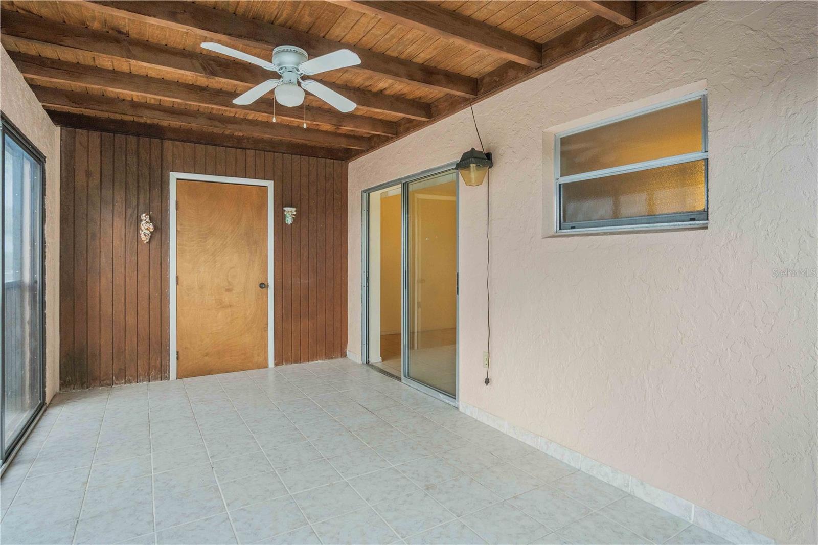 THREE STAGS - Residential