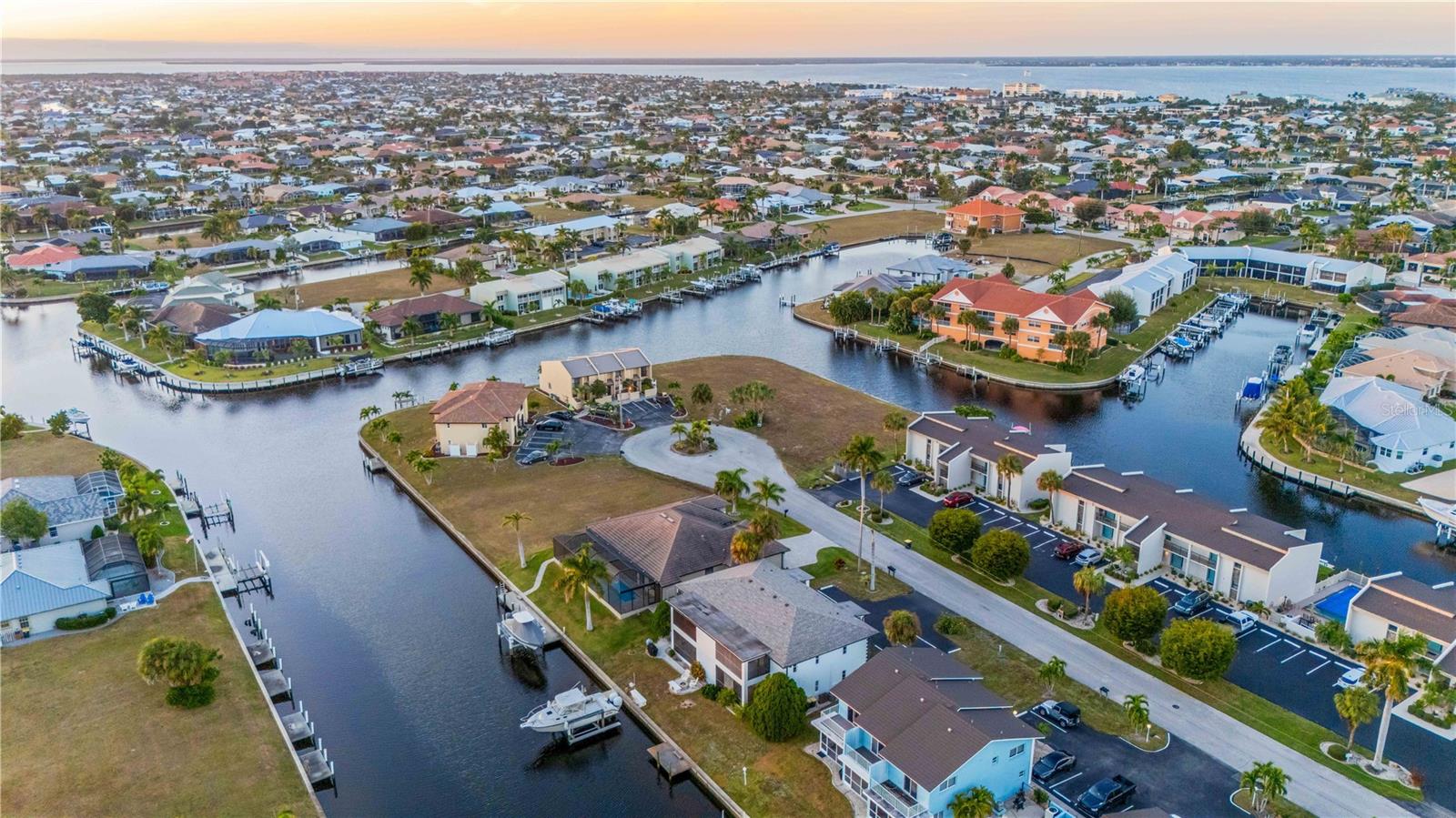 THREE STAGS - Residential