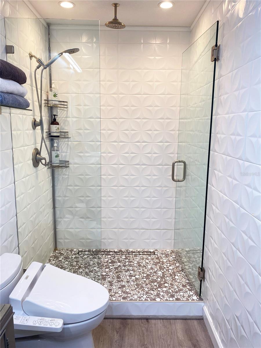 COLONIAL PLACE REV - Residential