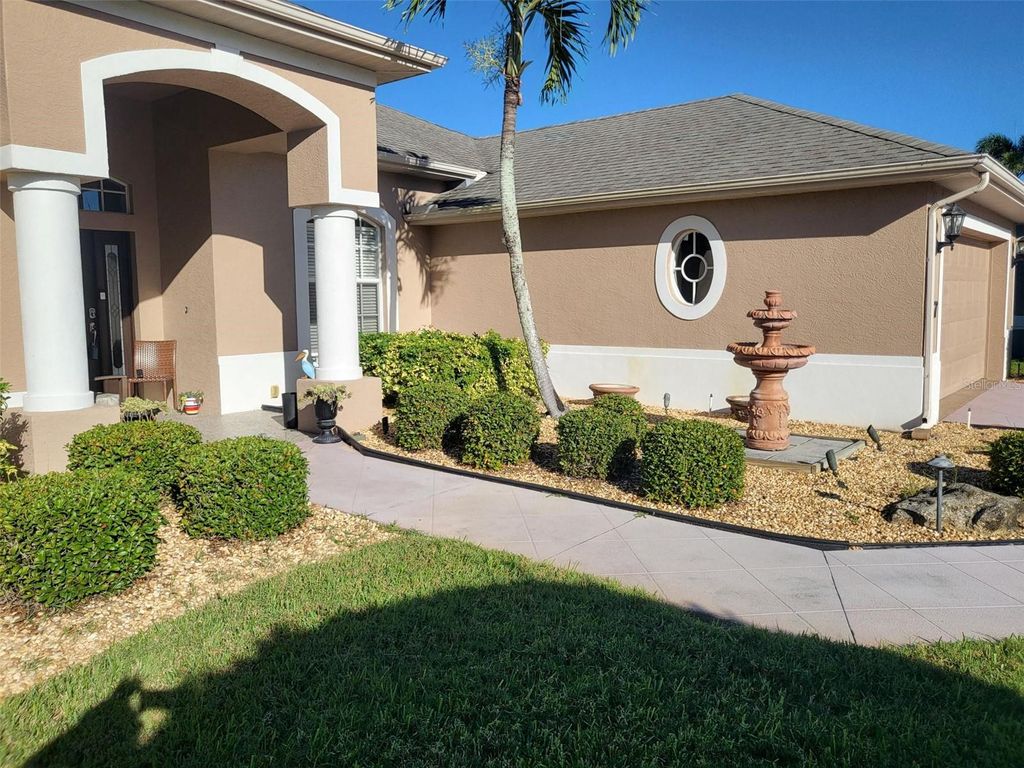 Photo of 107 Wading Bird Drive, Venice, FL 34292 (MLS # N6141055)