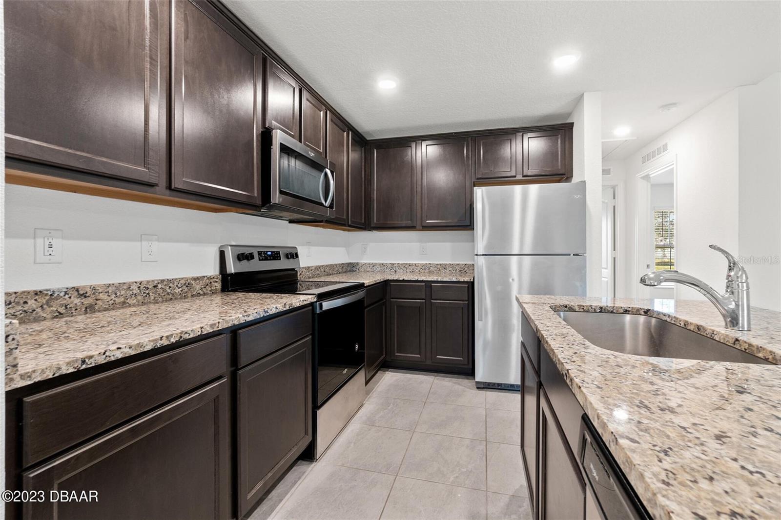 SOUTHWEST QUADRANT PH 01-04 - Residential