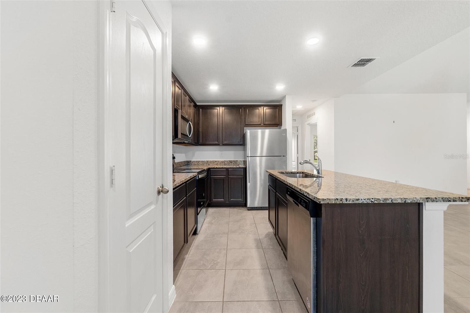 SOUTHWEST QUADRANT PH 01-04 - Residential