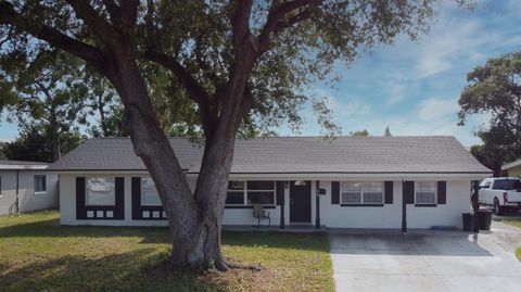 A home in WINTER PARK