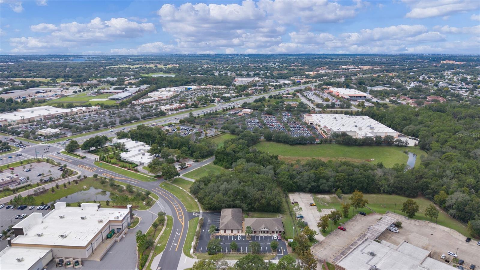 LADY LAKE CONANT - Commercial Sale