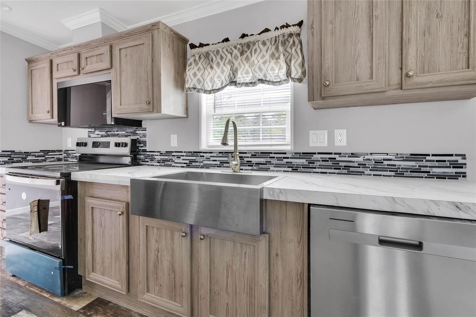 WEEKI WACHEE ACRES - Residential