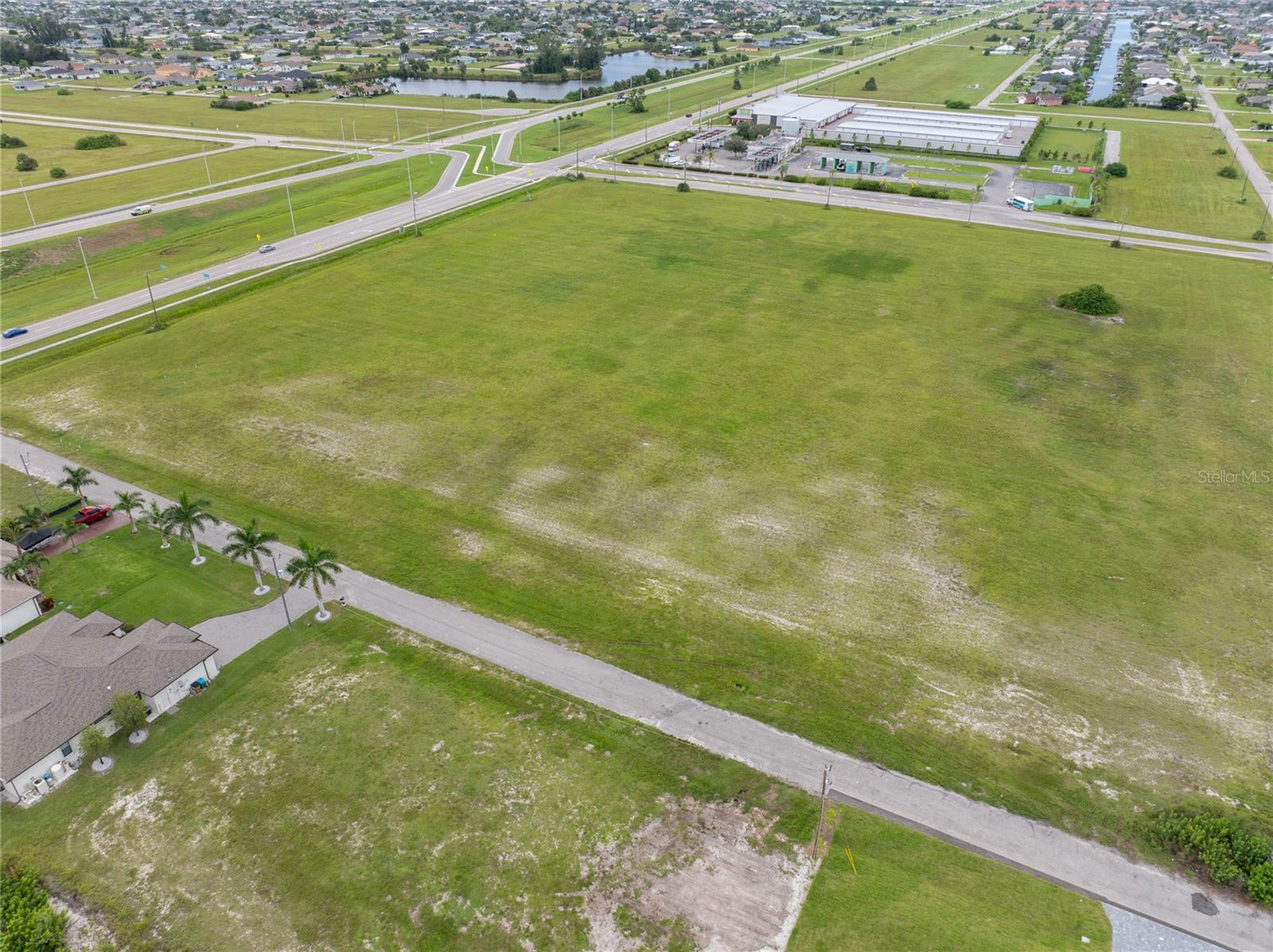 CAPE CORAL - Land