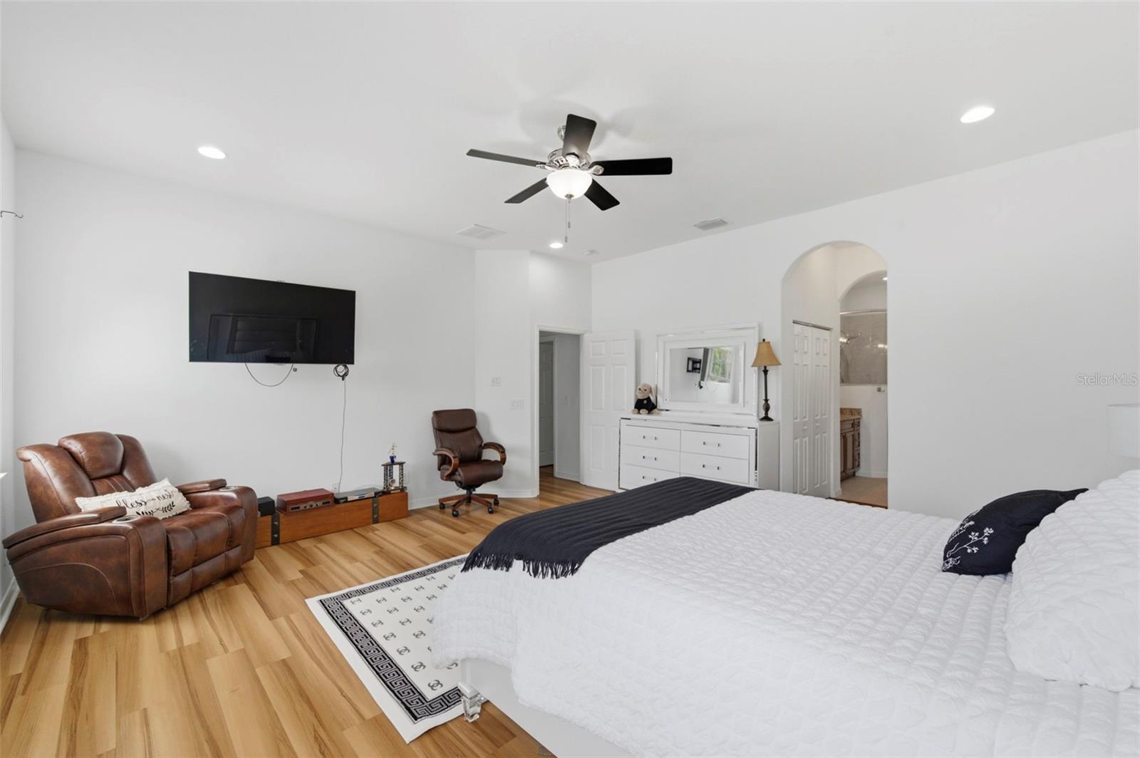 WOODACRE ESTATES OF NORTHDALE - Residential