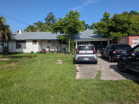 Photo of 318 S Magnolia Avenue, Frostproof, FL 33843 (MLS # A4657856)