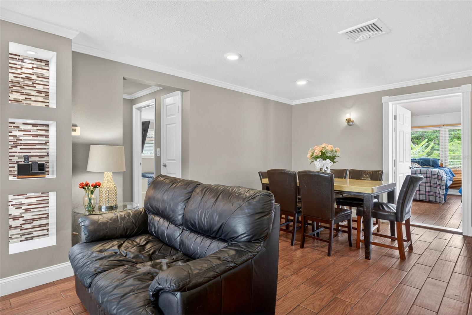 CURLEW CITY - Residential