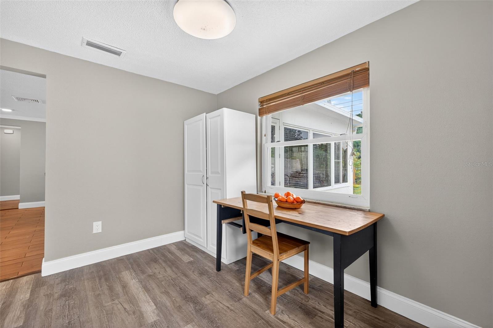 CURLEW CITY - Residential