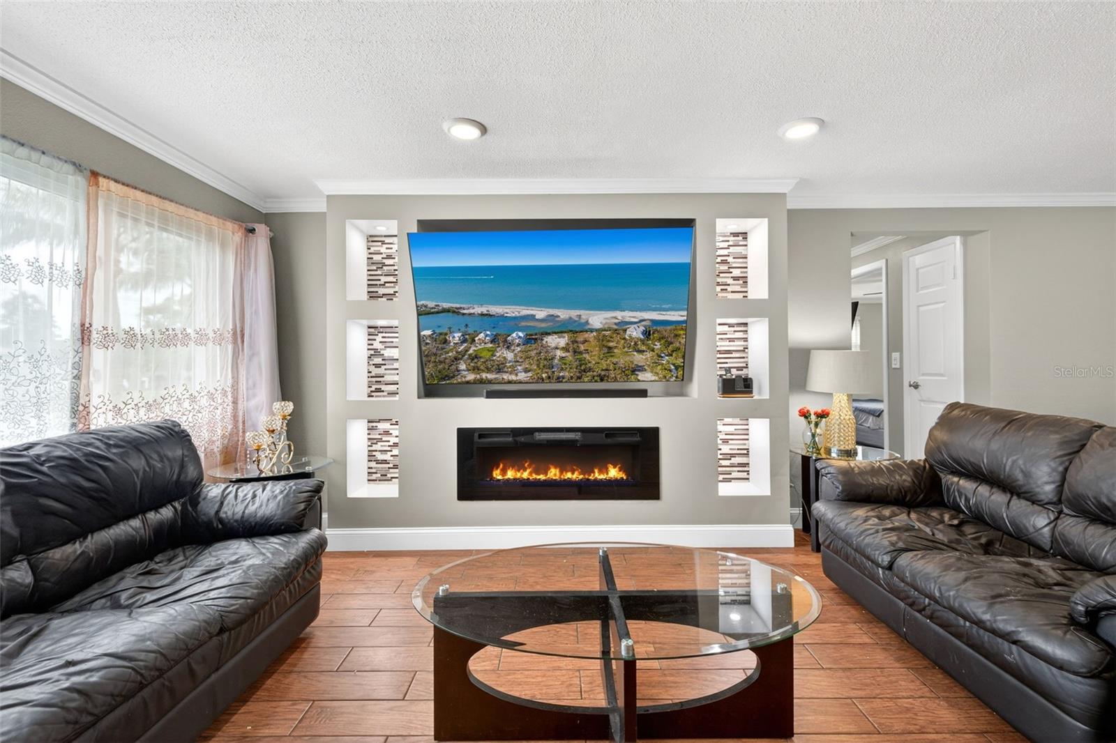 CURLEW CITY - Residential