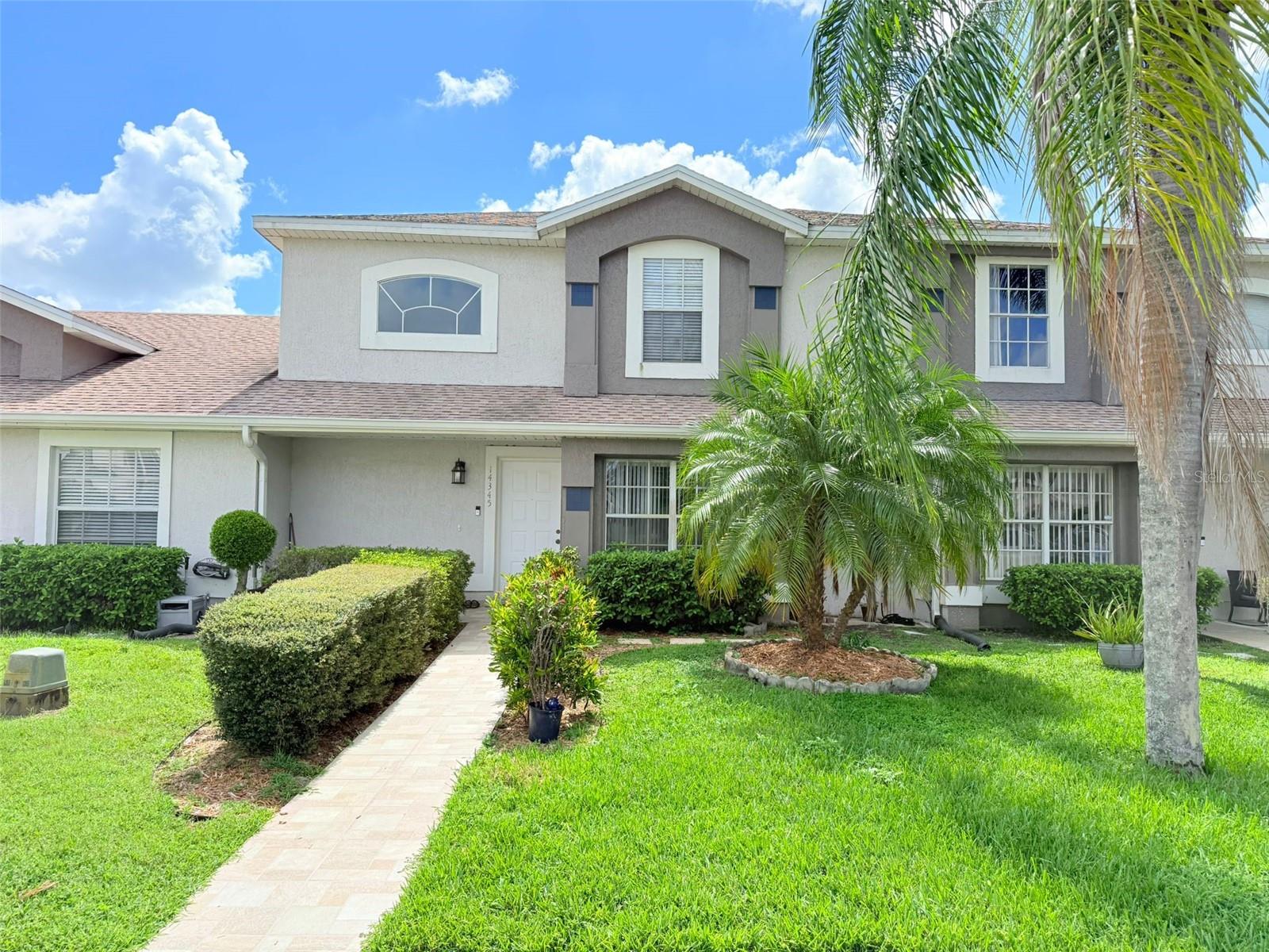 Discover the perfect retreat in this beautiful property located in a prime community in Orlando, designed to provide you with comfort, style, and a highly convenient location. This rental home delivers a welcoming space along with exceptional access to the best the area has to provide. The property features a modern design, well-distributed spaces, high-quality countertops, and stainless steel appliances. Its location is one of its greatest highlights: just minutes away from major highways, including 417, Osceola Parkway, and Landstar Blvd., ensuring quick access to essential services, shopping centers, and restaurants. Plus, you’ll be conveniently close to the world-famous Disney parks, making it an ideal choice for everyday living or creating unforgettable memories. Don’t miss the opportunity to live in a place that perfectly balances comfort and convenience. Schedule your tour today and make this property your new home!