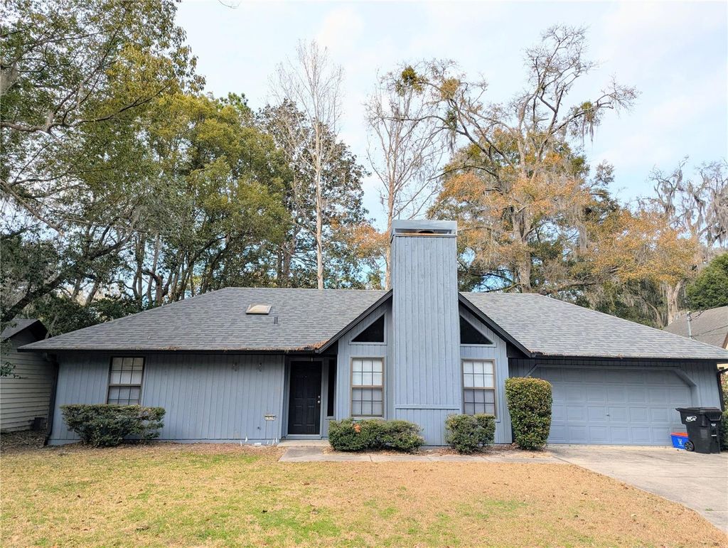 Photo of 2624 NW 4th Avenue, Gainesville, FL 32607 (MLS # GC537795)