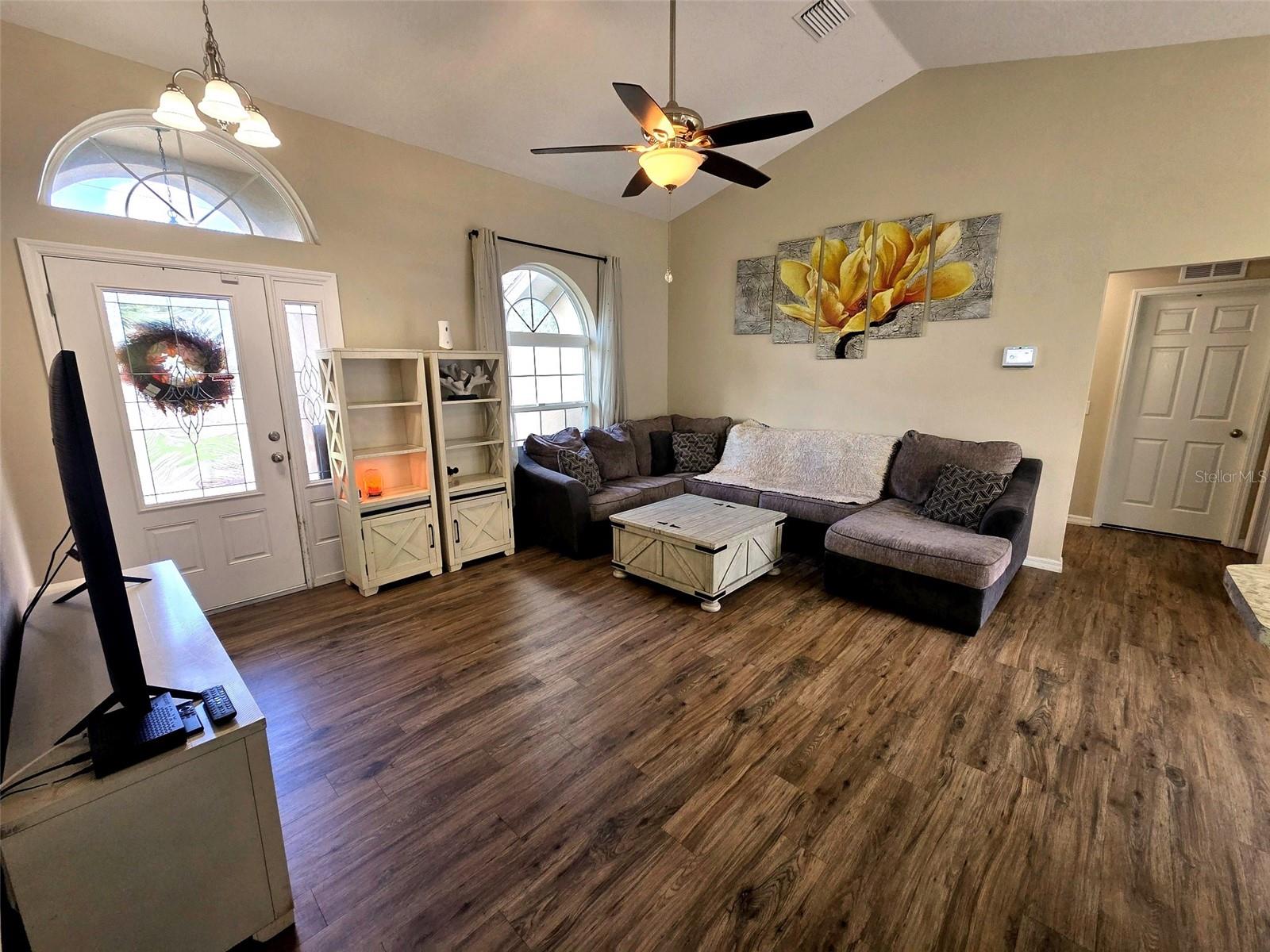 SPRING HILL - Residential