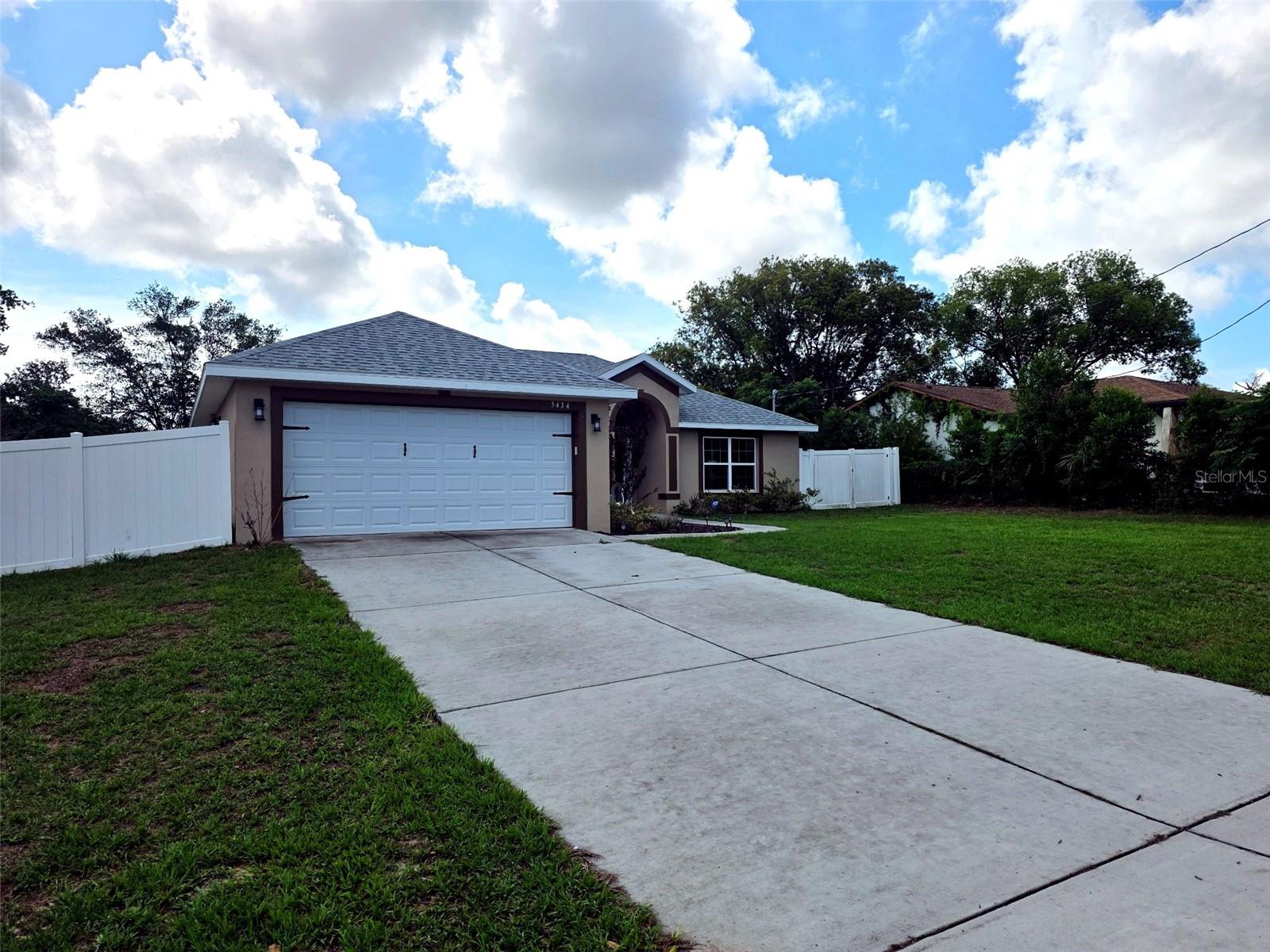 SPRING HILL - Residential