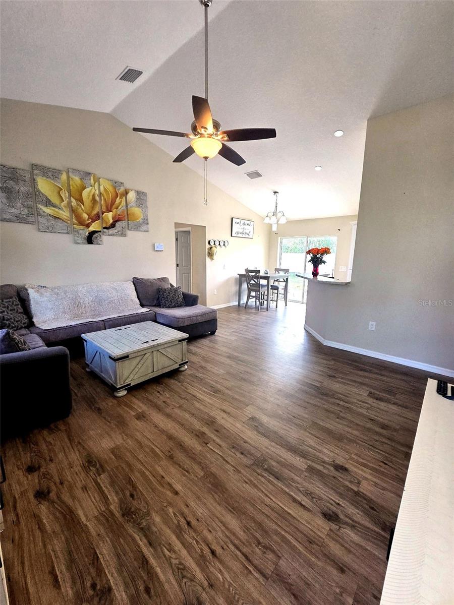 SPRING HILL - Residential