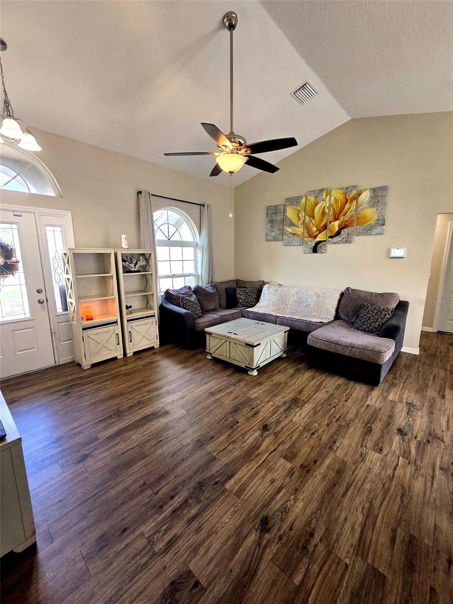 SPRING HILL - Residential
