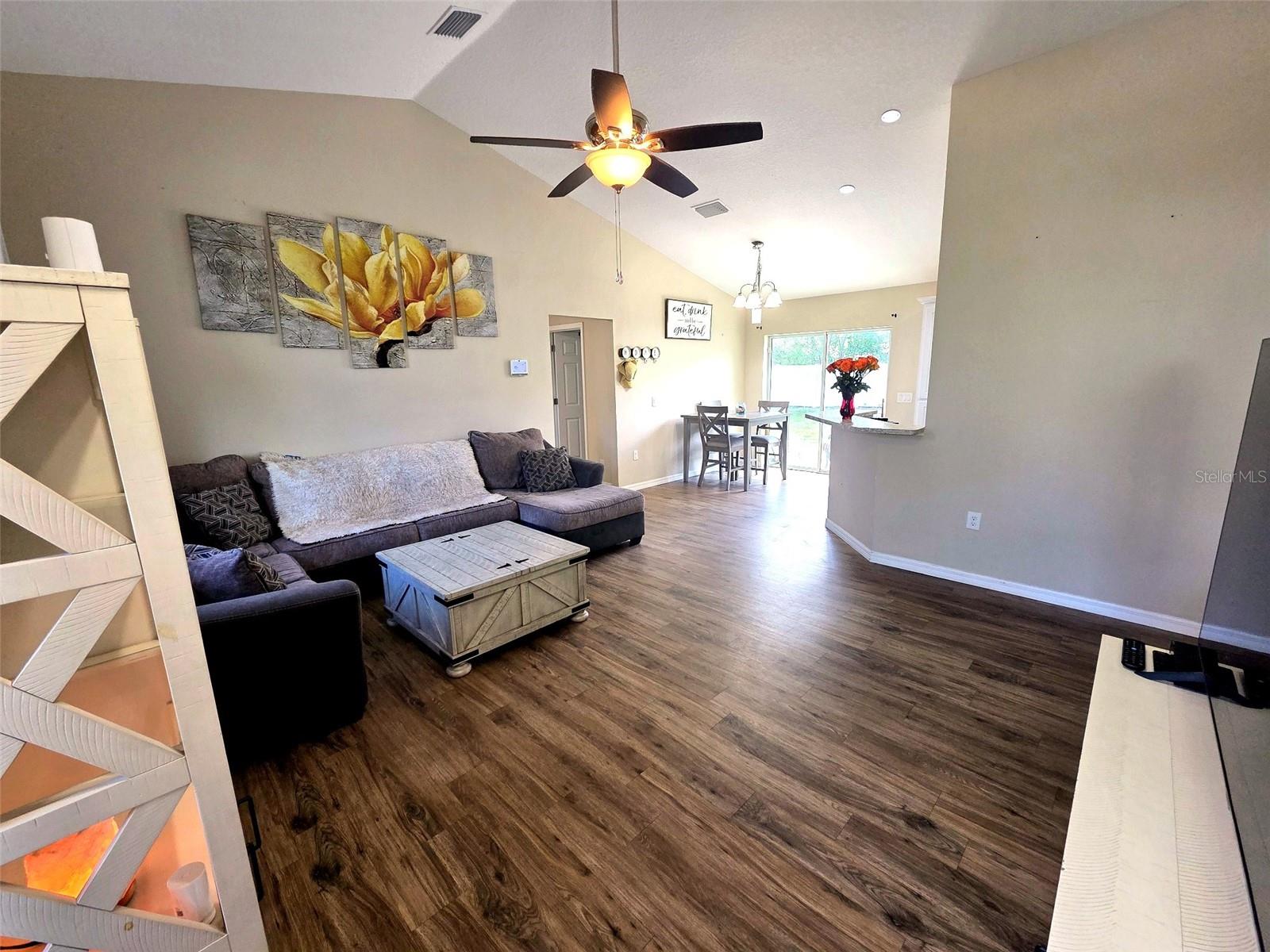 SPRING HILL - Residential