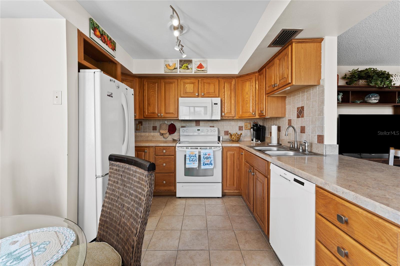 PALMA DEL MAR III - Residential Lease